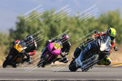 media/Nov-06-2022-SoCal Trackdays (Sun) [[208d2ccc26]]/Turn 7 Set 1 (1050am)/